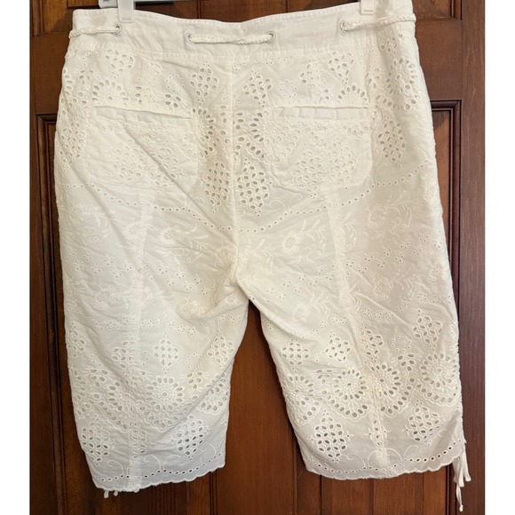 Sundance Summer White Eyelet Bermuda Shorts Womens 8 Cotton Lined Classic Resort - Picture 4 of 16